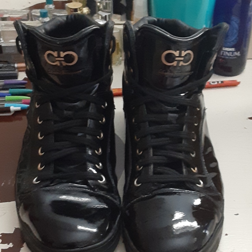 Black shoes
